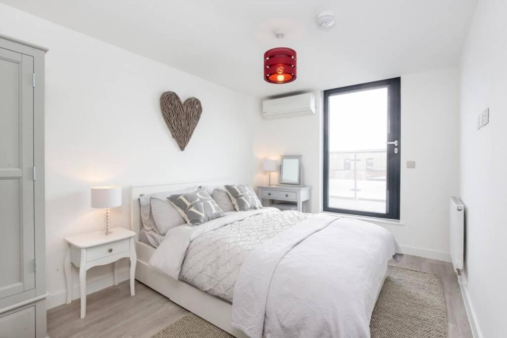 2 Bedroom Penthouse - Large Balcony - Minster View York Eksteriør bilde